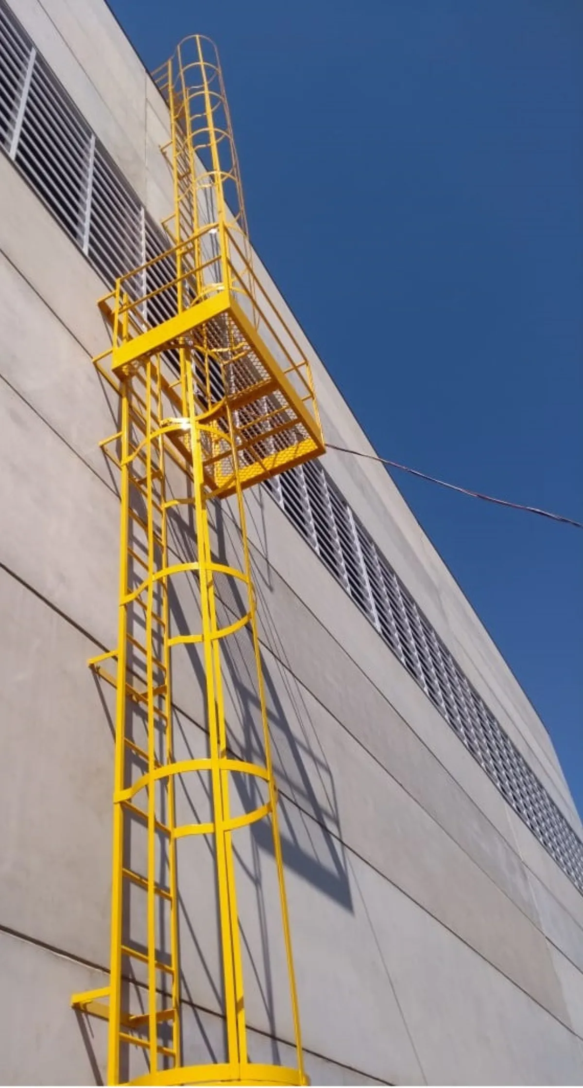 Escadas e Passarelas